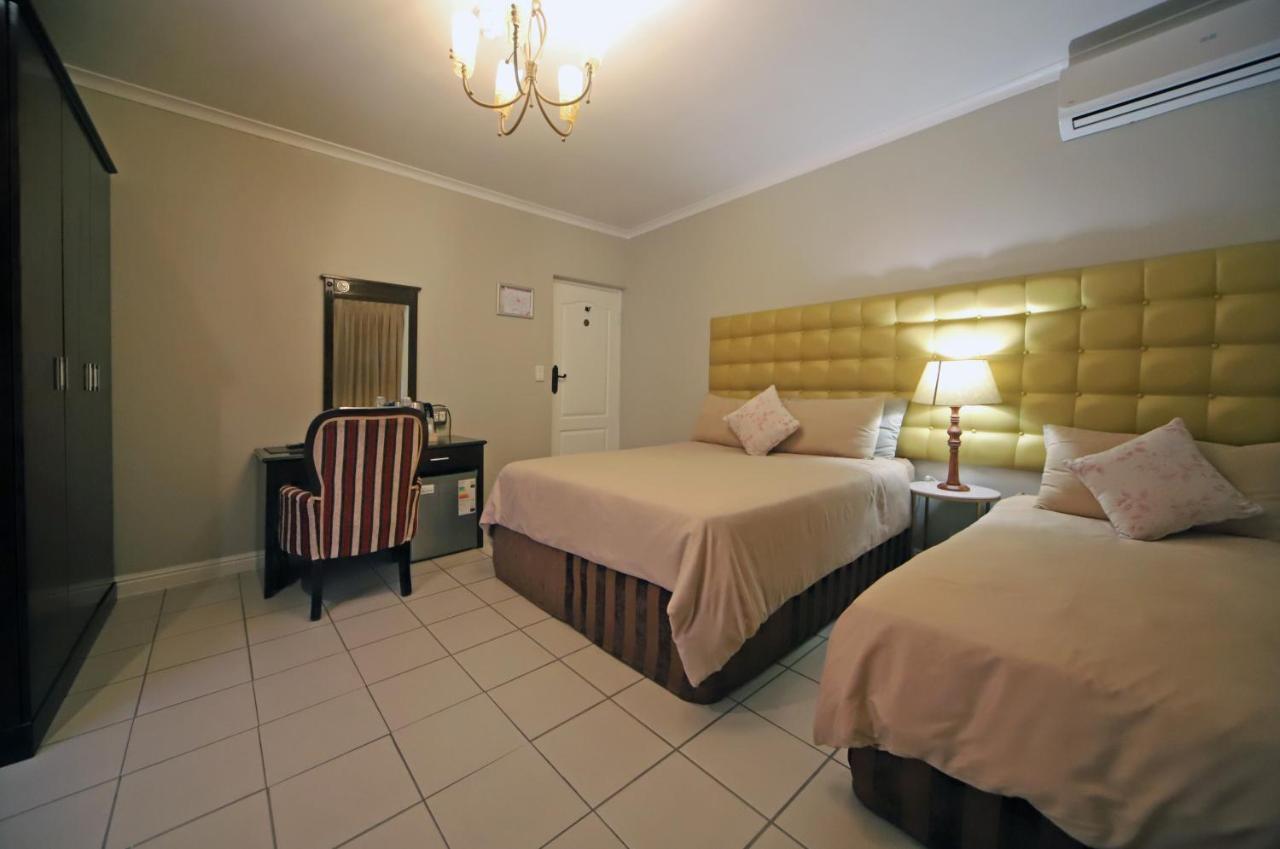Savoy Lodge ケープタウン 部屋 写真